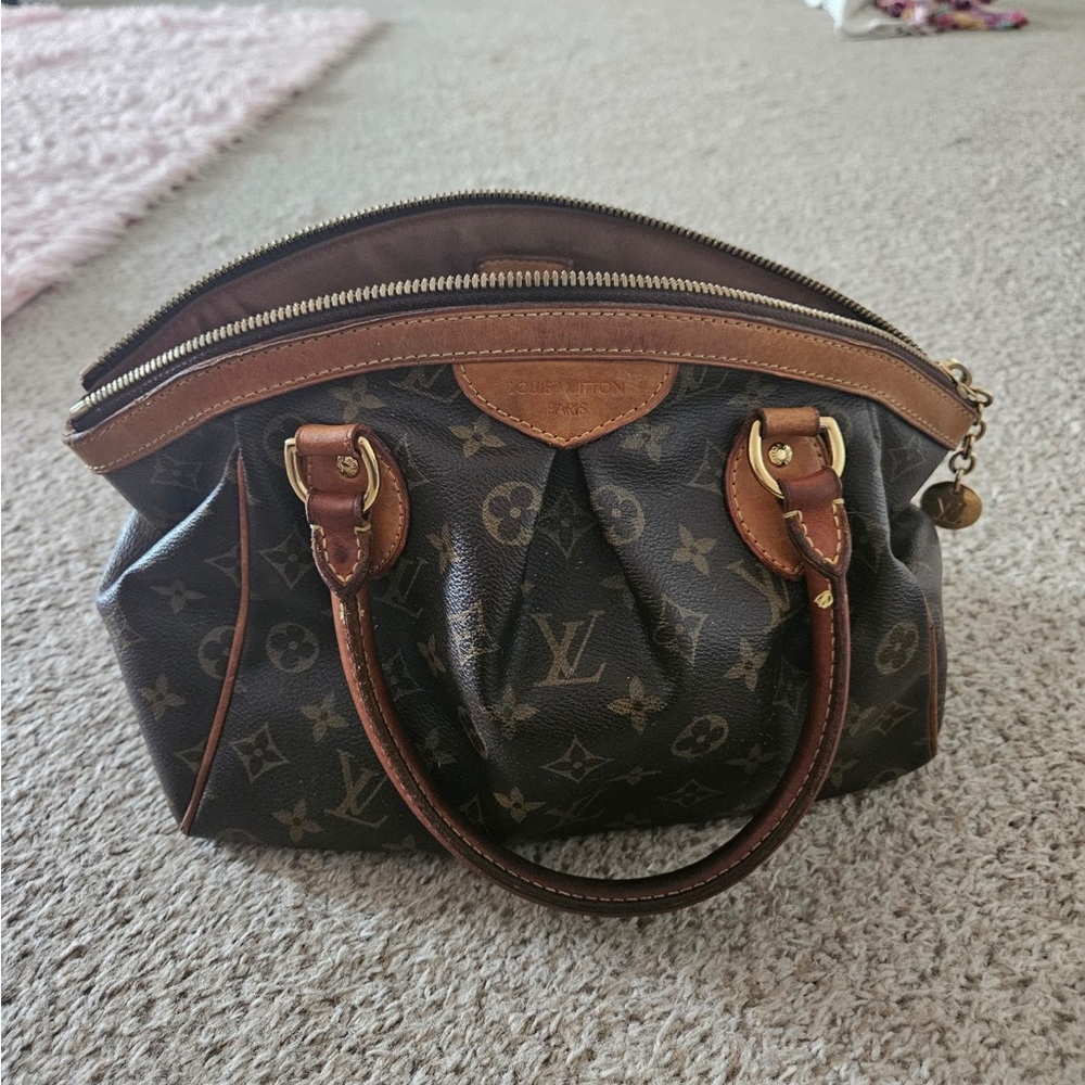Louis Vuitton Tivoli